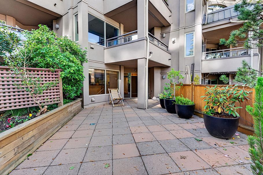 105 1208 Bidwell Street Vancouver, BC - 32