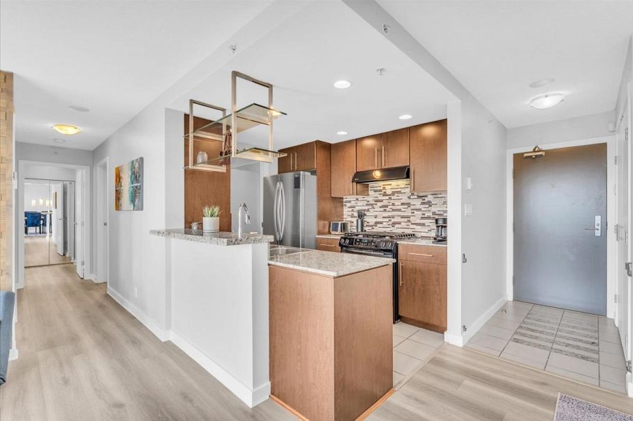 705 583 Beach Crescent Vancouver, BC - 4