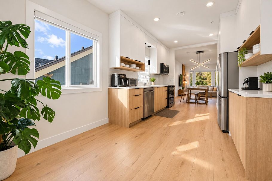1170 E 18th Avenue Vancouver, BC - 10