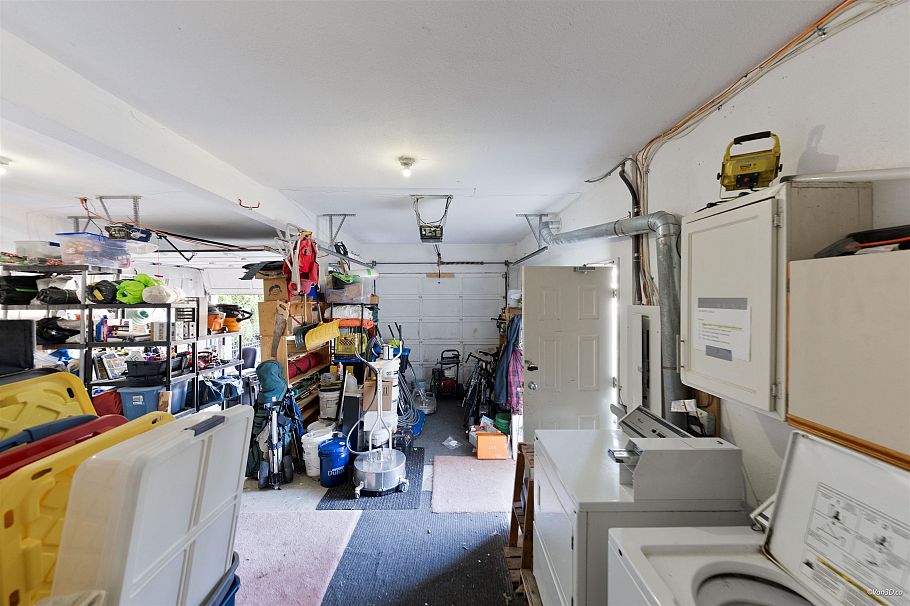 195 W 17th Avenue Vancouver, BC - 38