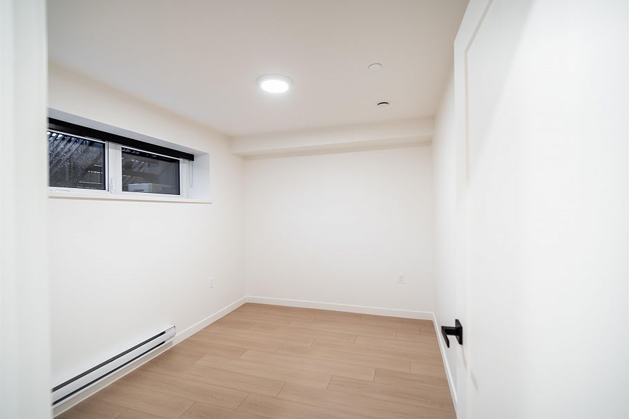 7962 Inverness Street Vancouver, BC - 27