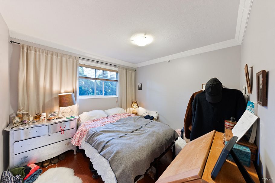195 W 17th Avenue Vancouver, BC - 16