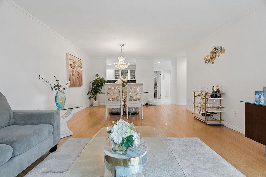 602 1500 Ostler Court North Vancouver, BC - 11