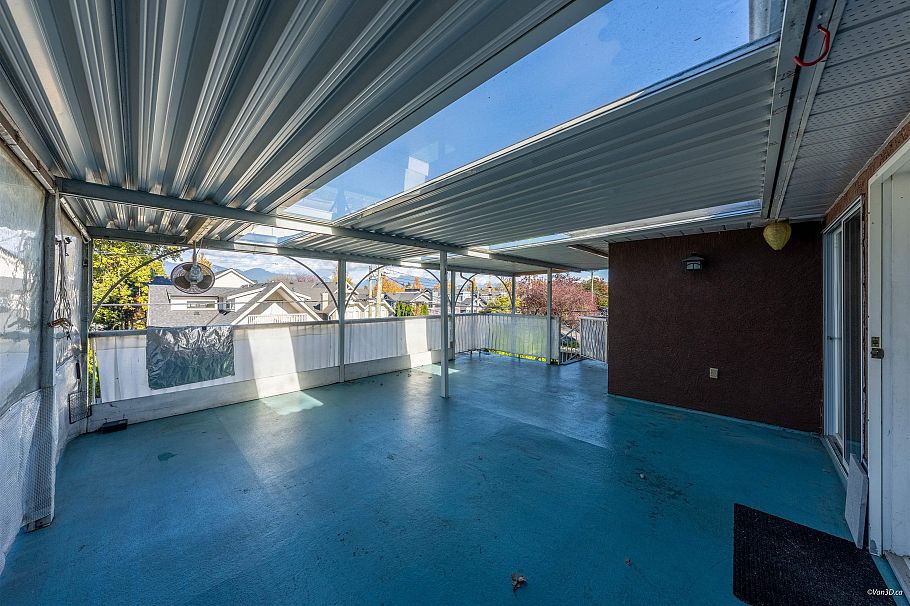 195 W 17th Avenue Vancouver, BC - 35