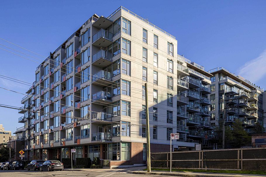 352 250 E 6th Avenue Vancouver, BC - 1