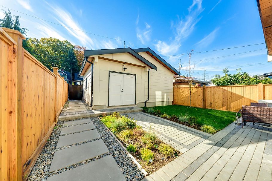 2 2686 Mcgill Street Vancouver, BC - 21