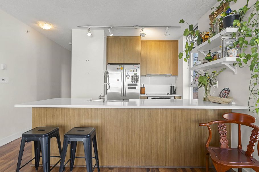 352 250 E 6th Avenue Vancouver, BC - 10