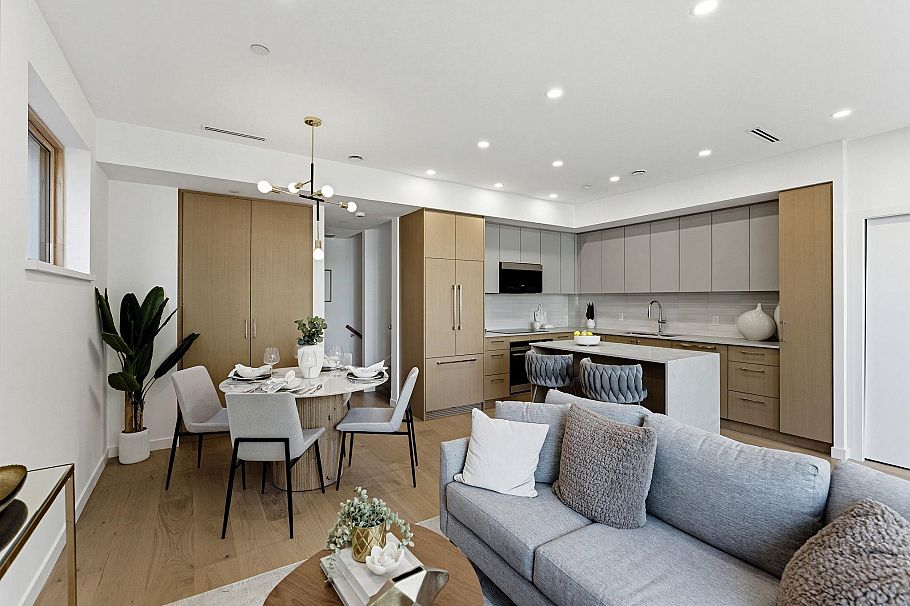 1 60 E 17th Avenue Vancouver, BC - 10