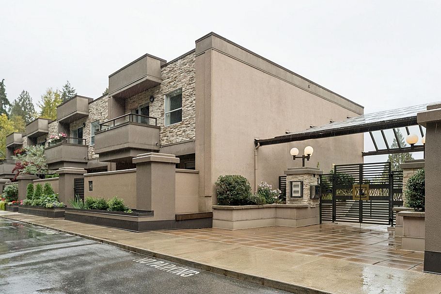 602 1500 Ostler Court North Vancouver, BC - 2