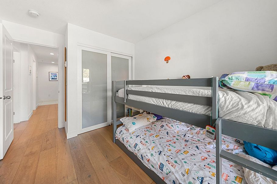 207 183 W 23rd Street North Vancouver, BC - 20