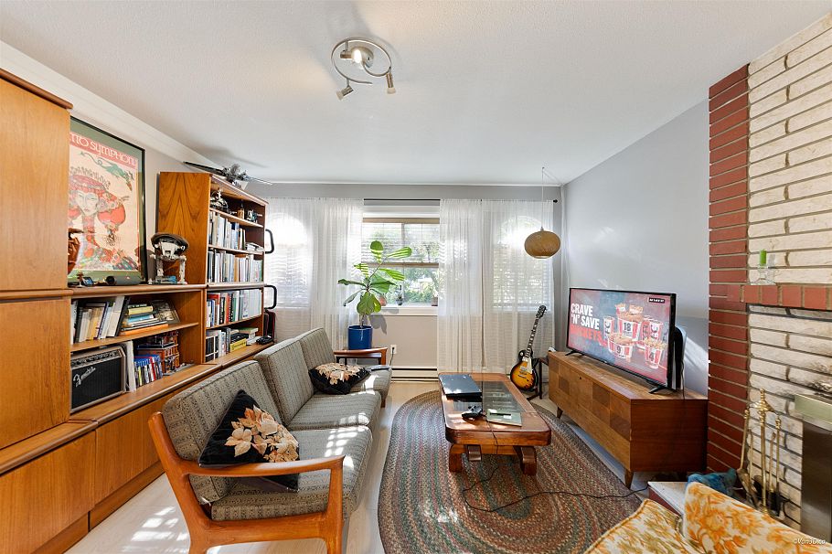 195 W 17th Avenue Vancouver, BC - 11