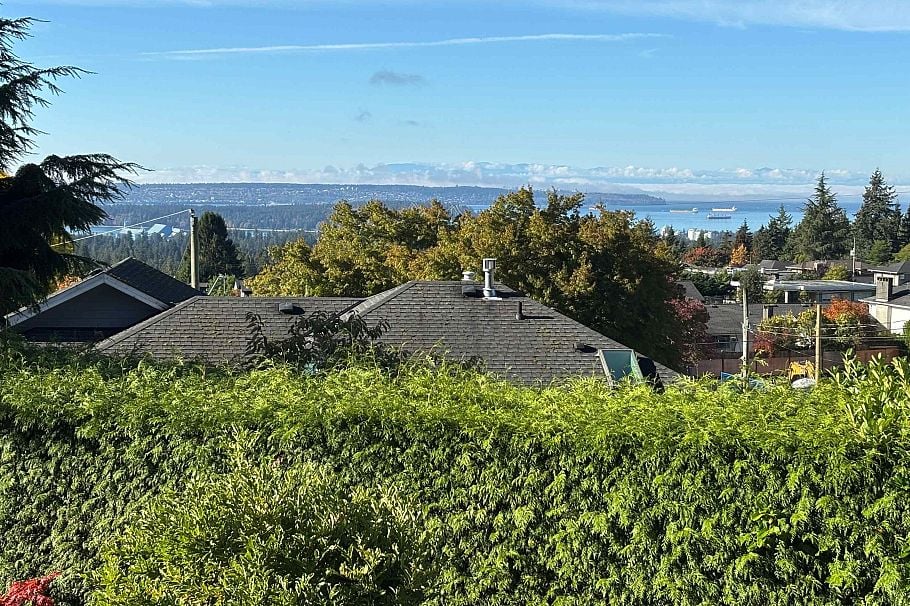4243 Delbrook Avenue North Vancouver, BC - 1