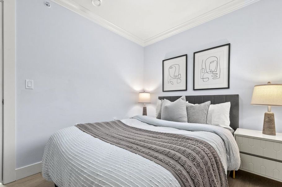 2216 Mannering Avenue Vancouver, BC - 14