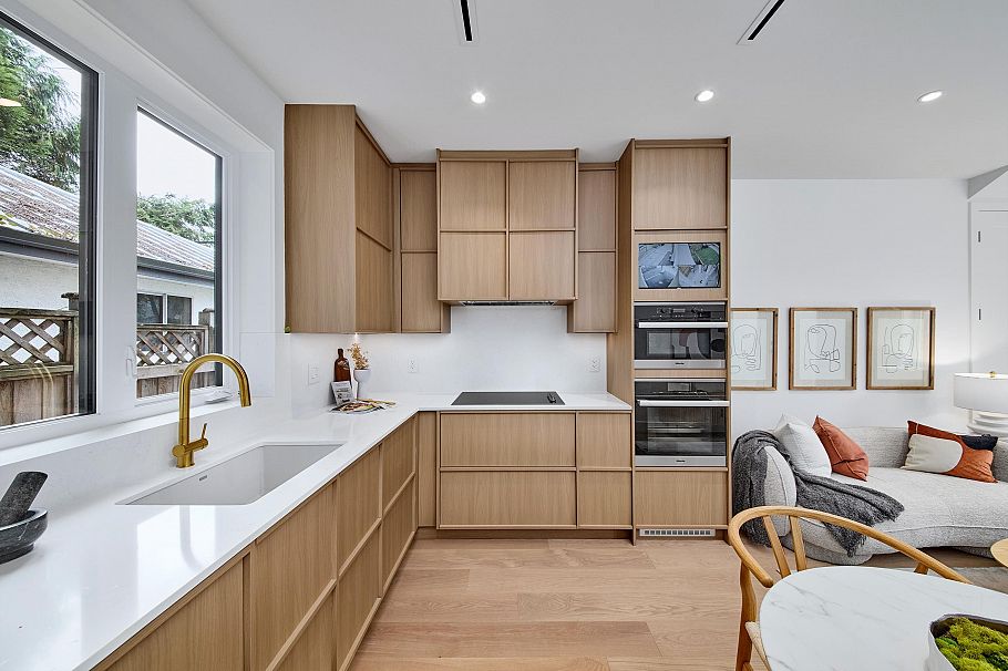 3 4659 W 11 Avenue Vancouver, BC - 9