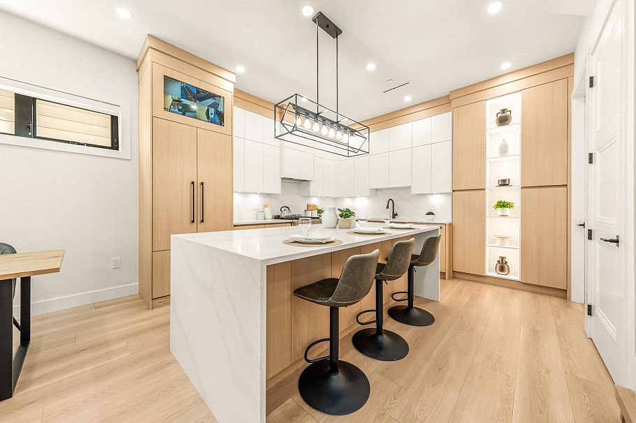 1 2686 Mcgill Street Vancouver, BC - 25
