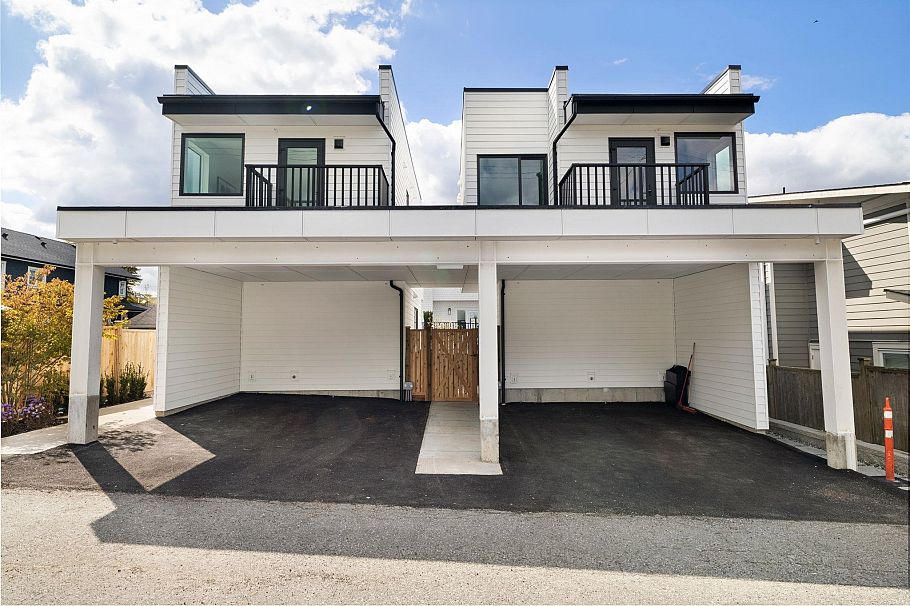 1 326 W 14th Street North Vancouver, BC - 39