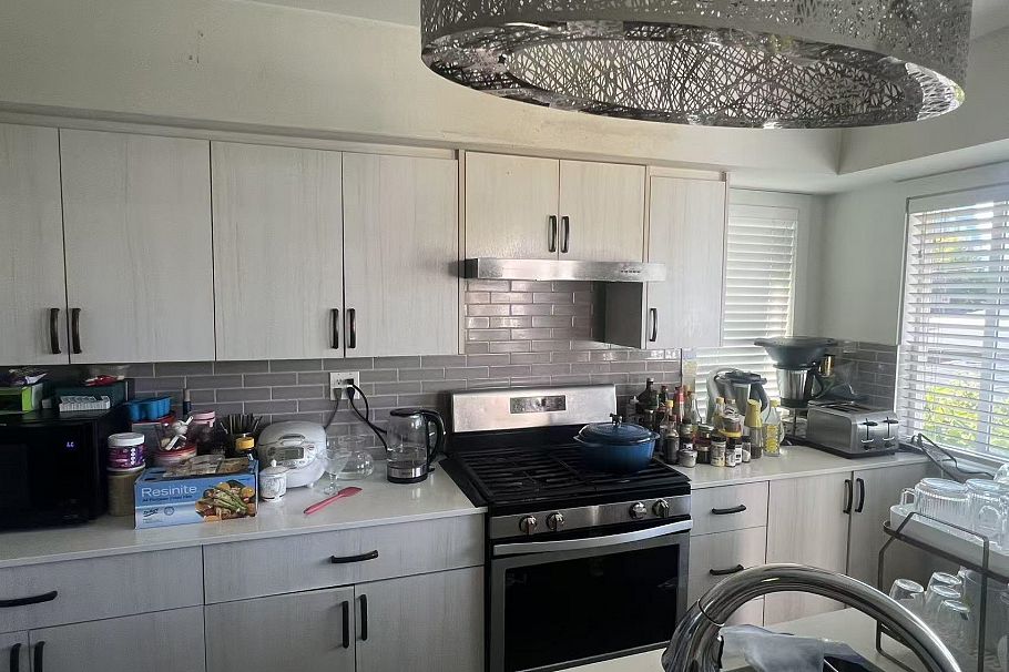 5491 Elizabeth Street Vancouver, BC - 3