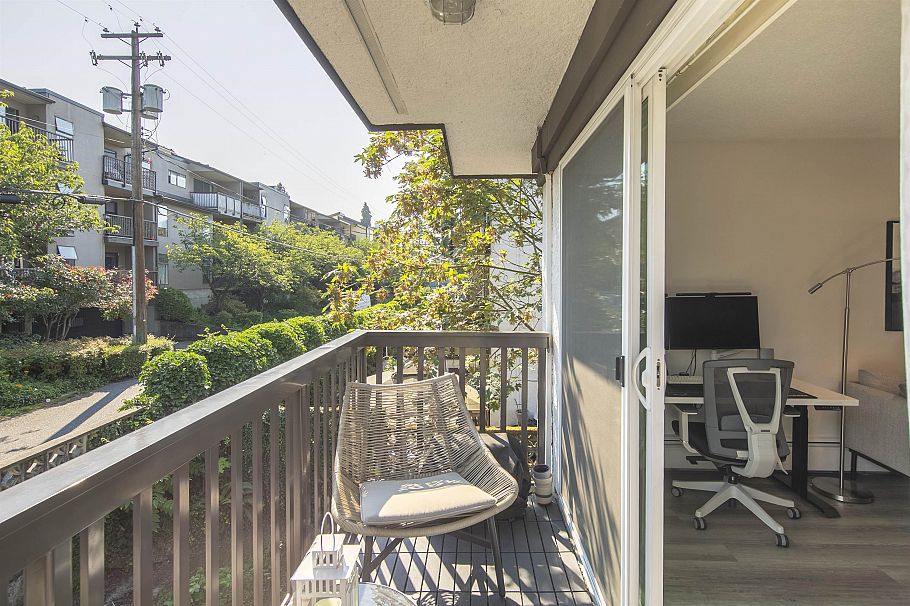 203 270 W 3rd Street North Vancouver, BC - 22