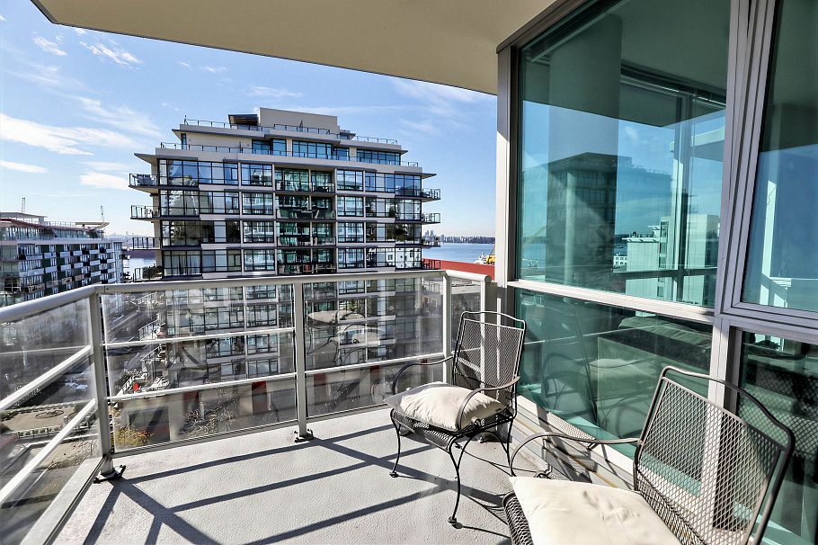 806 168 E Esplanade Avenue North Vancouver, BC - 15