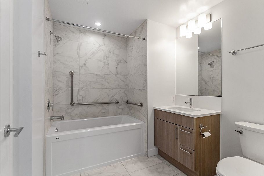 206 3365 E 4th Avenue Vancouver, BC - 19