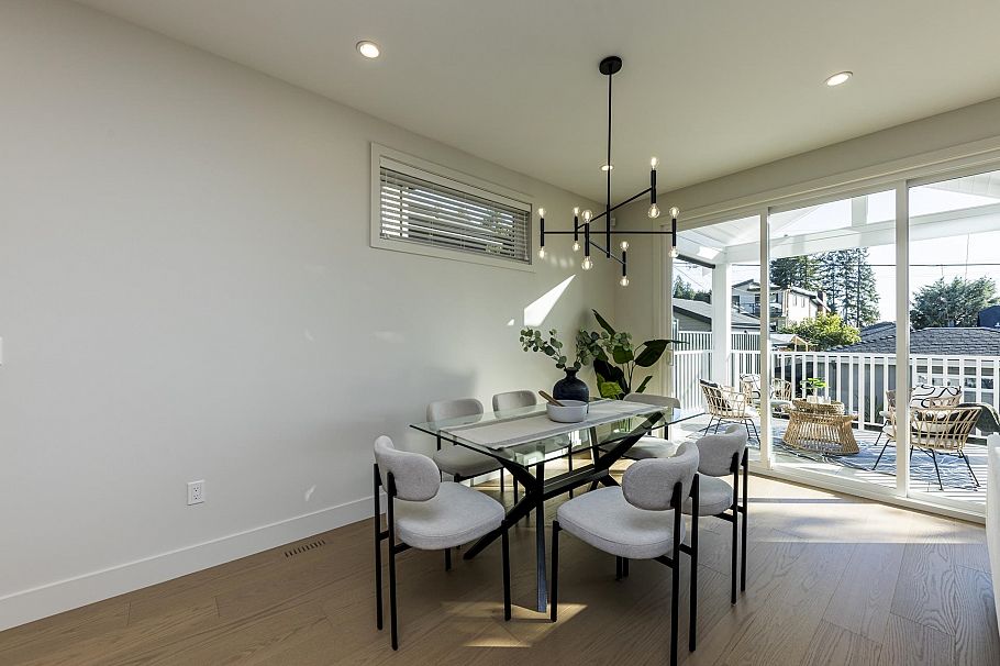 357 E 22nd Street North Vancouver, BC - 16