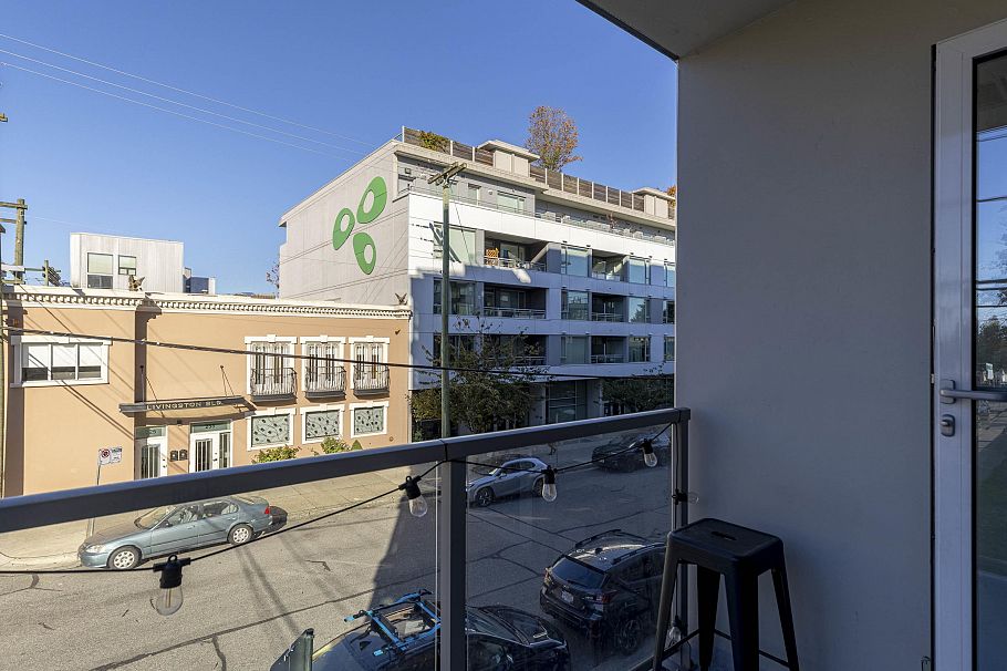 352 250 E 6th Avenue Vancouver, BC - 17