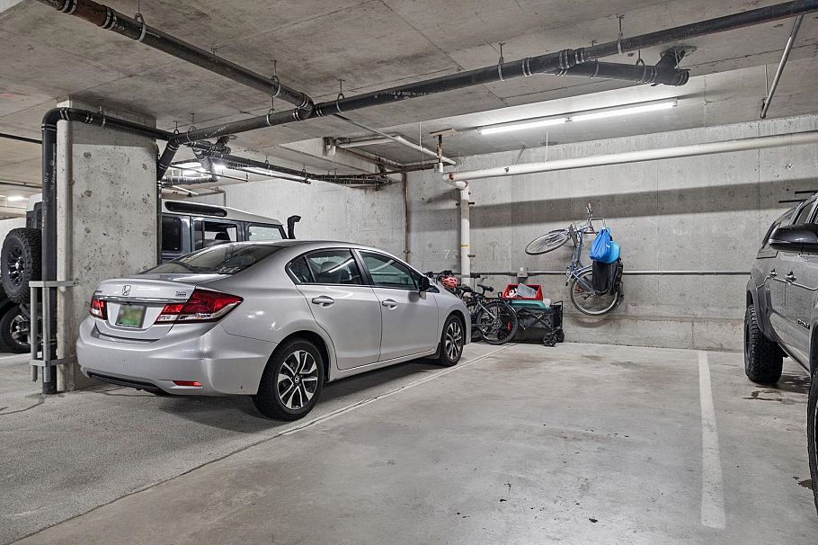 602 1500 Ostler Court North Vancouver, BC - 35