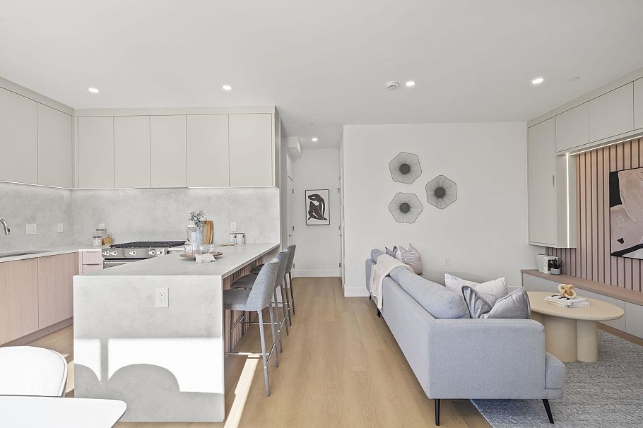 1 3623 Triumph Street Vancouver, BC - 12