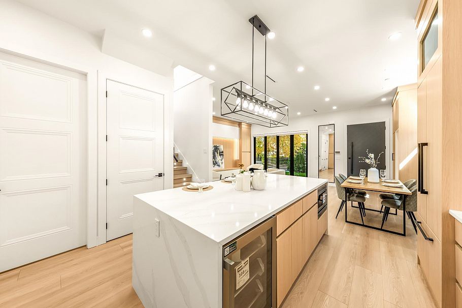 1 2686 Mcgill Street Vancouver, BC - 24