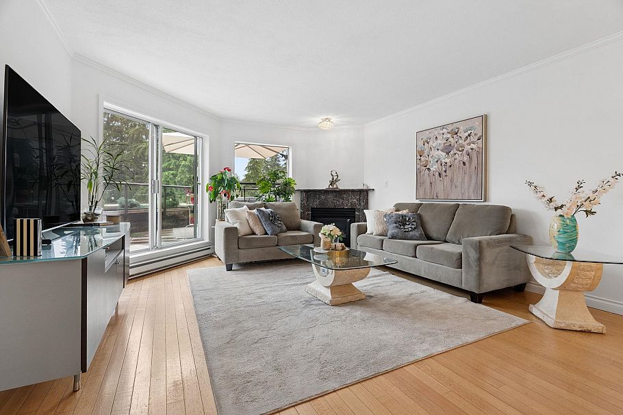 602 1500 Ostler Court North Vancouver, BC - 18