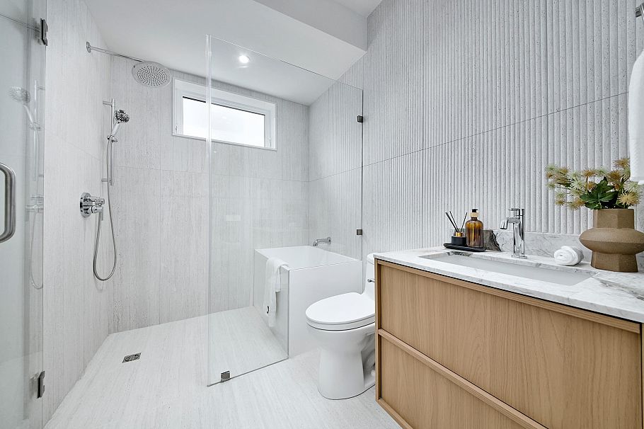 3 4659 W 11 Avenue Vancouver, BC - 15