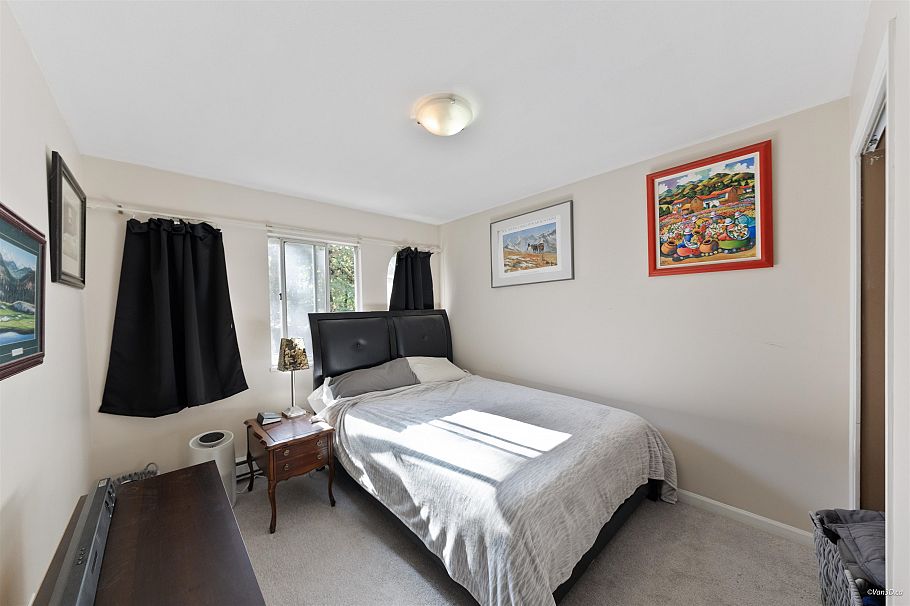 195 W 17th Avenue Vancouver, BC - 26
