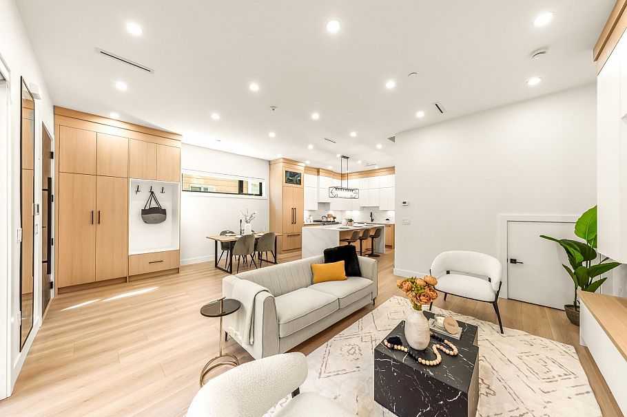1 2686 Mcgill Street Vancouver, BC - 4