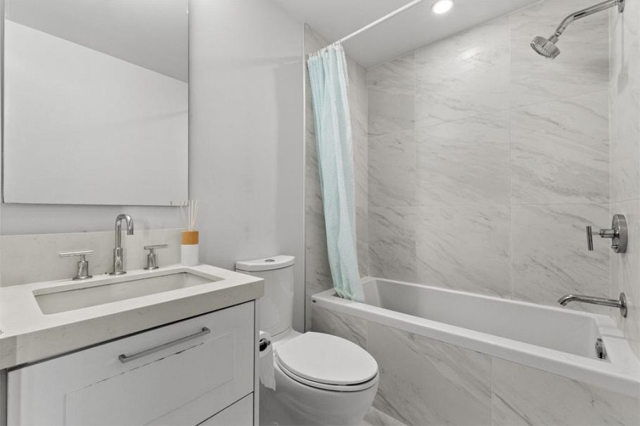 206 7878 Granville Street Vancouver, BC - 14