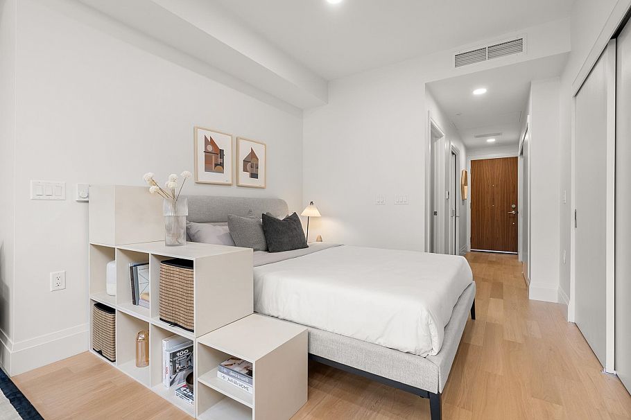 106 2550 Garden Drive Vancouver, BC - 12