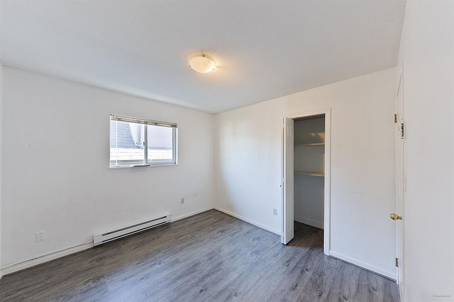 195 W 17th Avenue Vancouver, BC - 34