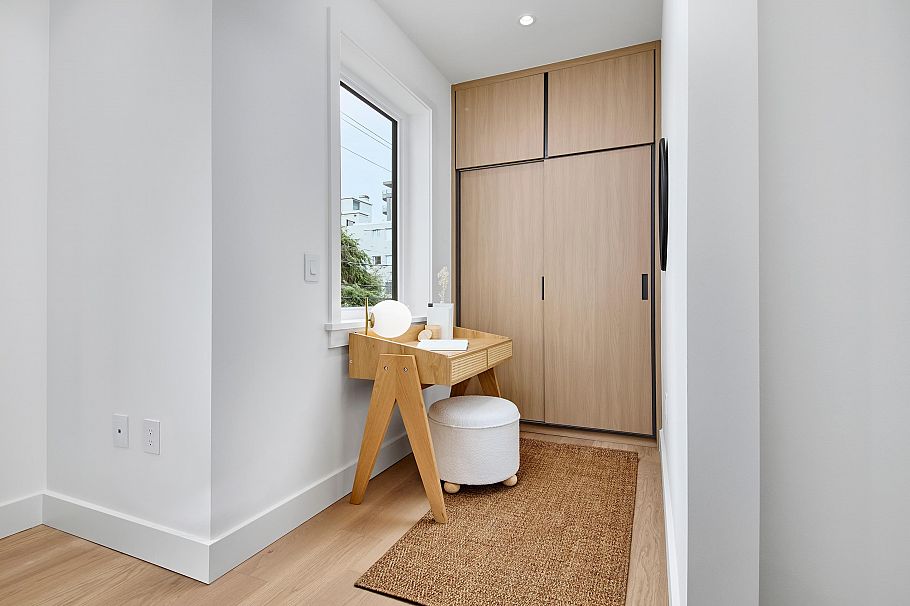 3 4659 W 11 Avenue Vancouver, BC - 14