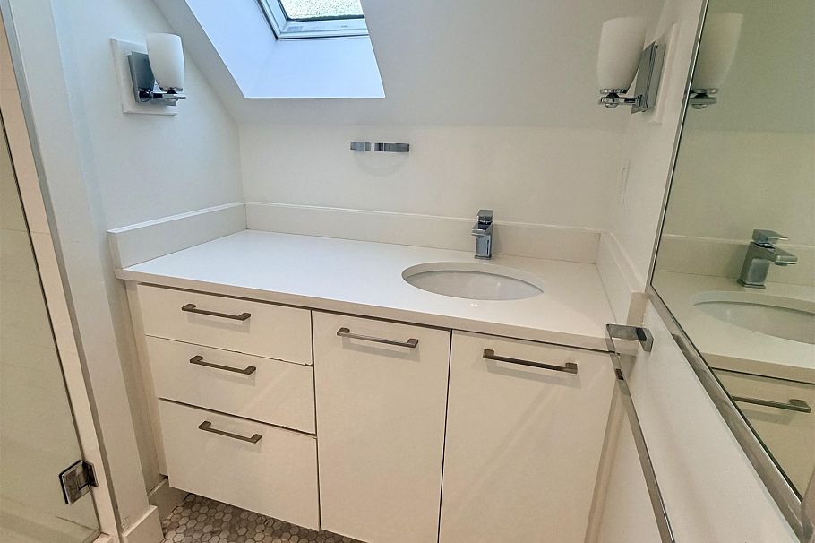 1080 Nicola Street Vancouver, BC - 28