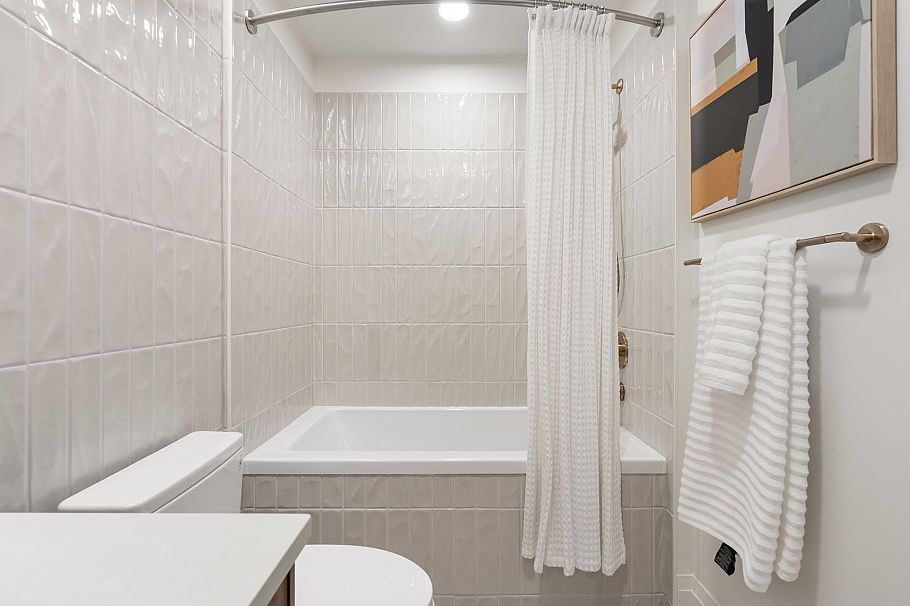 106 2550 Garden Drive Vancouver, BC - 19