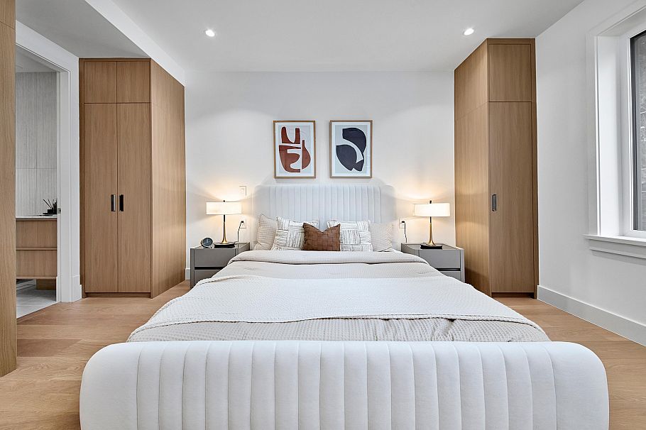 3 4659 W 11 Avenue Vancouver, BC - 12