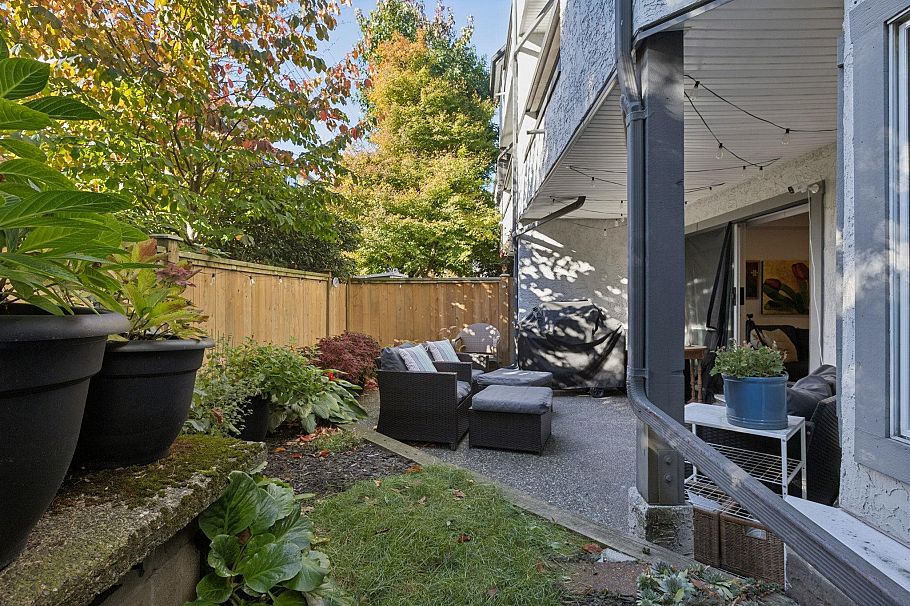 107 809 W 16th Street North Vancouver, BC - 15