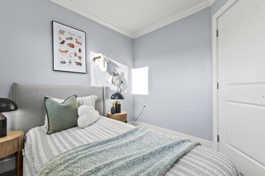 2216 Mannering Avenue Vancouver, BC - 11