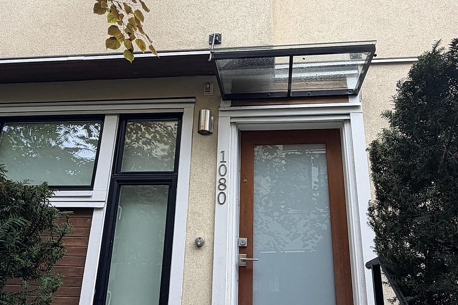 1080 Nicola Street Vancouver, BC - 2