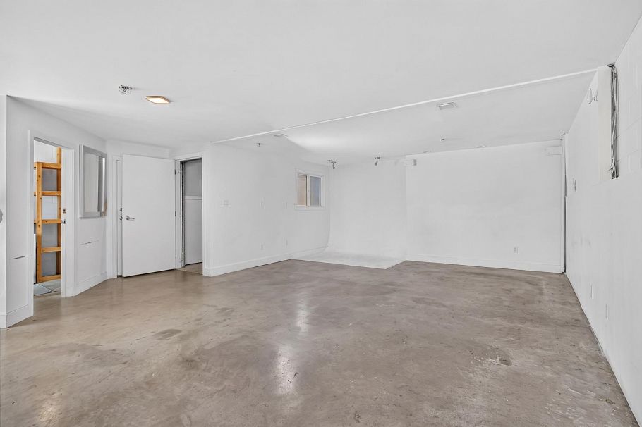 530 Vernon Drive Vancouver, BC - 21