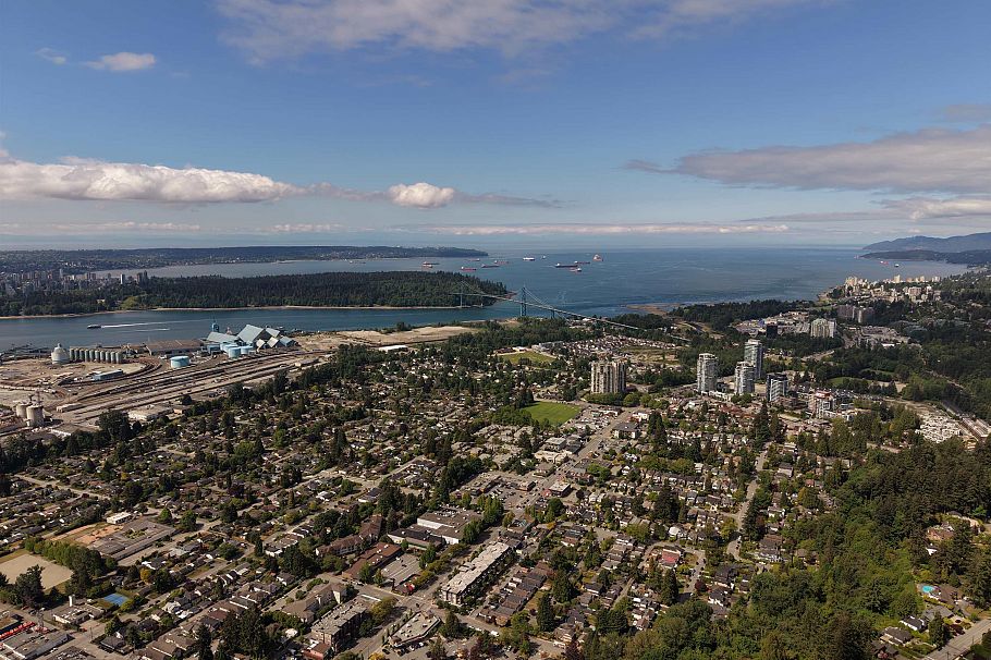 201 1330 Marine Drive North Vancouver, BC - 21