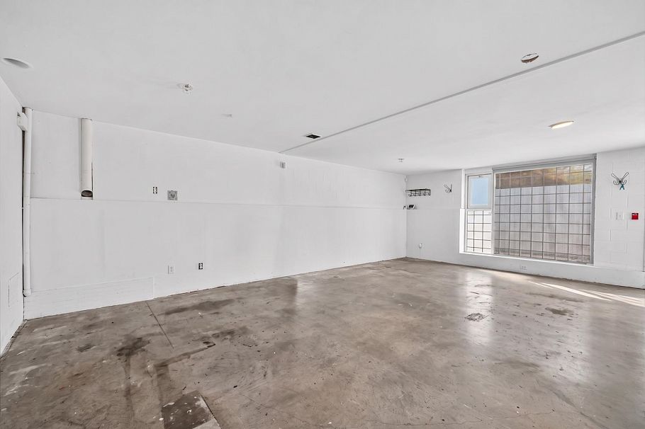 530 Vernon Drive Vancouver, BC - 17