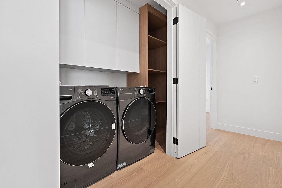 1 3813 W 16th Avenue Vancouver, BC - 26