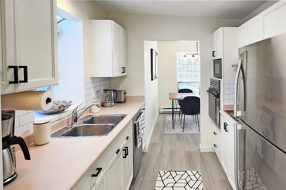 402 8772 SW Marine Drive Vancouver, BC - 9