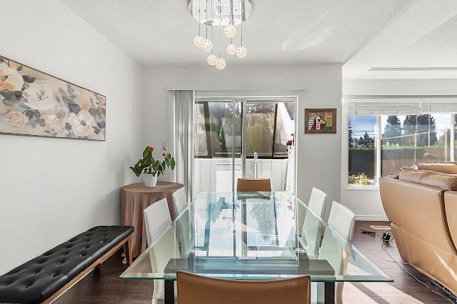 938 E 29th Street North Vancouver, BC - 7