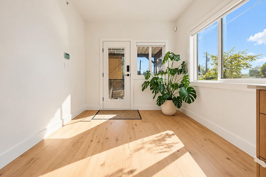 1170 E 18th Avenue Vancouver, BC - 13